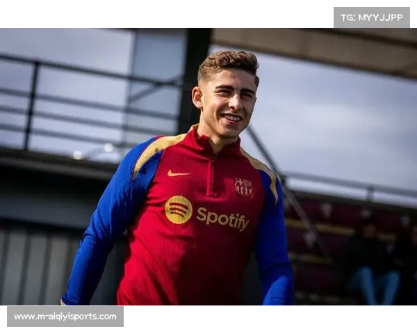 巴萨小将费尔明欧冠帽子戏法 球衣永久收藏入博物馆